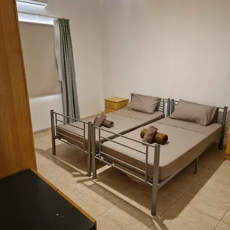 Central Apartment In سليمة المظهر الخارجي الصورة