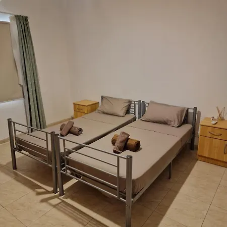 Central Apartment In سليمة المظهر الخارجي الصورة